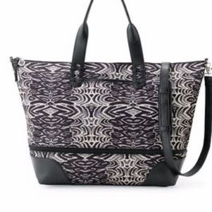 Stella & Dot Getaway Bag